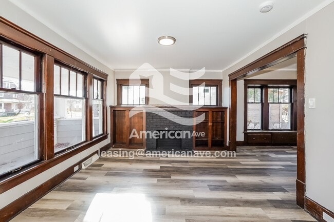 724 Carlysle St, Akron, OH 44310 - photo 2