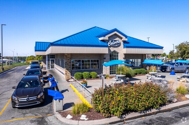 Enjoy a ButterBurger and an ice cream shake at Culver's near Salt Valley View.