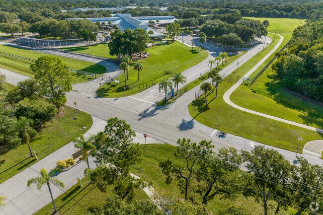 Lakeview Elementary school serves students in the Lake Sarasota neighborhood.
