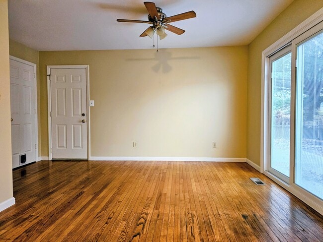 16 Brookview Dr, Lititz, PA 17543 - photo 6