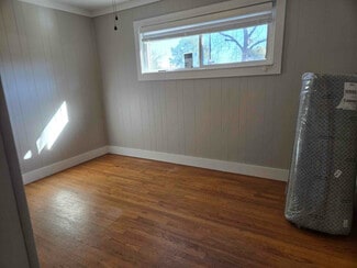 10 S 12th St, DeFuniak Springs, FL 32435