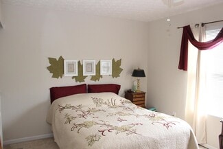 96 Arrowfeather Ln, Lewis Center, OH 43035