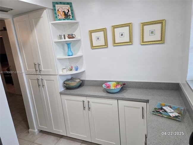 2905 Point Dr E, Aventura, FL 33160 - photo 5