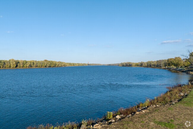 From the shoreline of Andalusia looking at the Mississippi River.