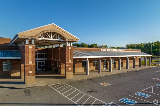 Union Grove Middle School serves students in grades 6th through 8th.