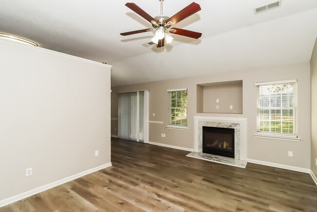 10328 Taftnale Ct, Charlotte, NC 28214 - photo 5