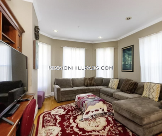 74 Georgia St Unit 1, Boston, MA 02121