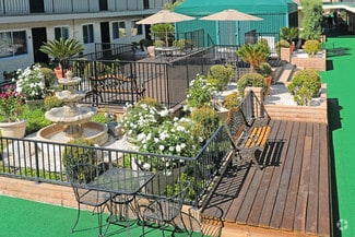 13518 S Yukon Ave, Hawthorne, CA 90250