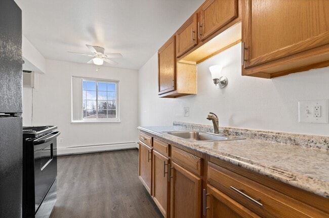 Cove on 10 - Warren, MI, Warren, MI 48089 - photo 4