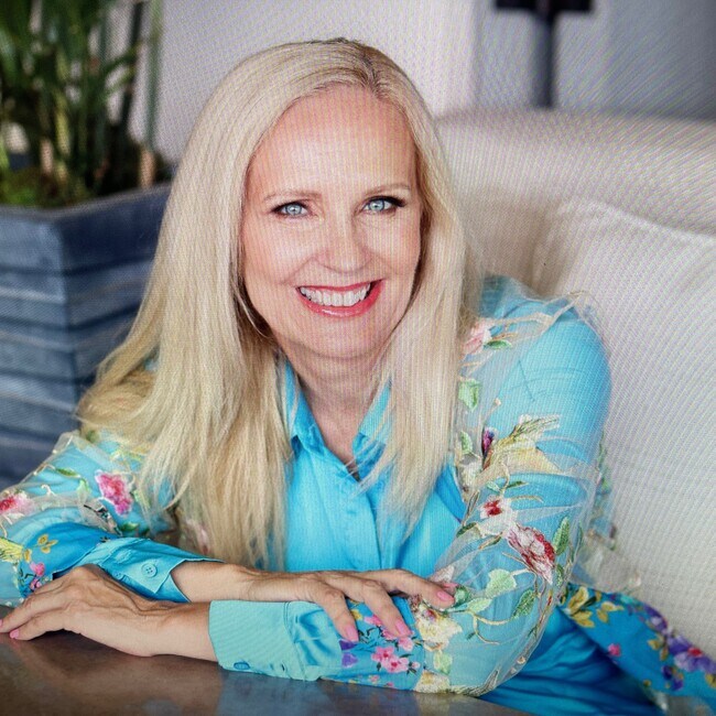 Debbie Avey