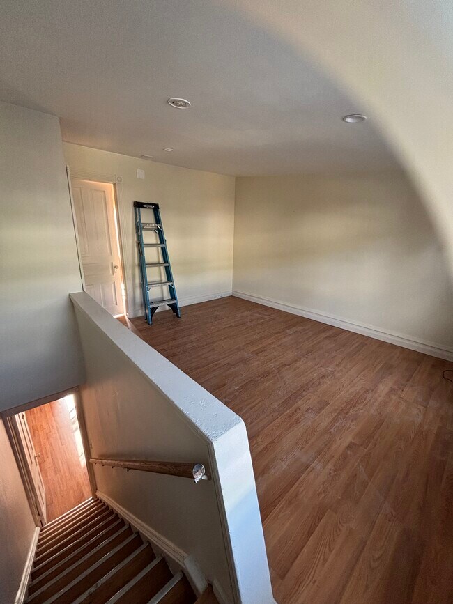Room2
