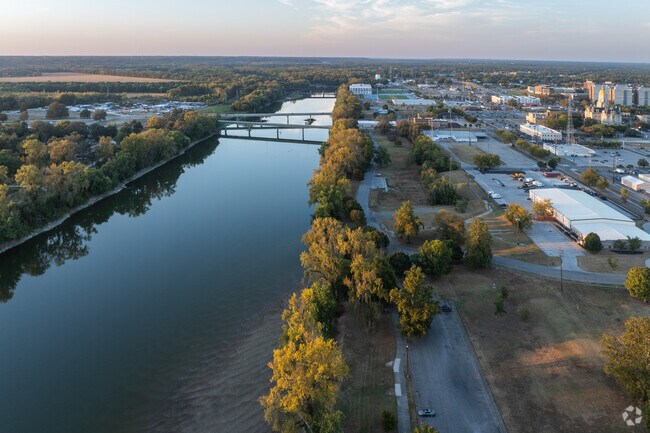 The First Street-Riverfront neighborhood is sandwiched between the Wabash River and Highway 41.