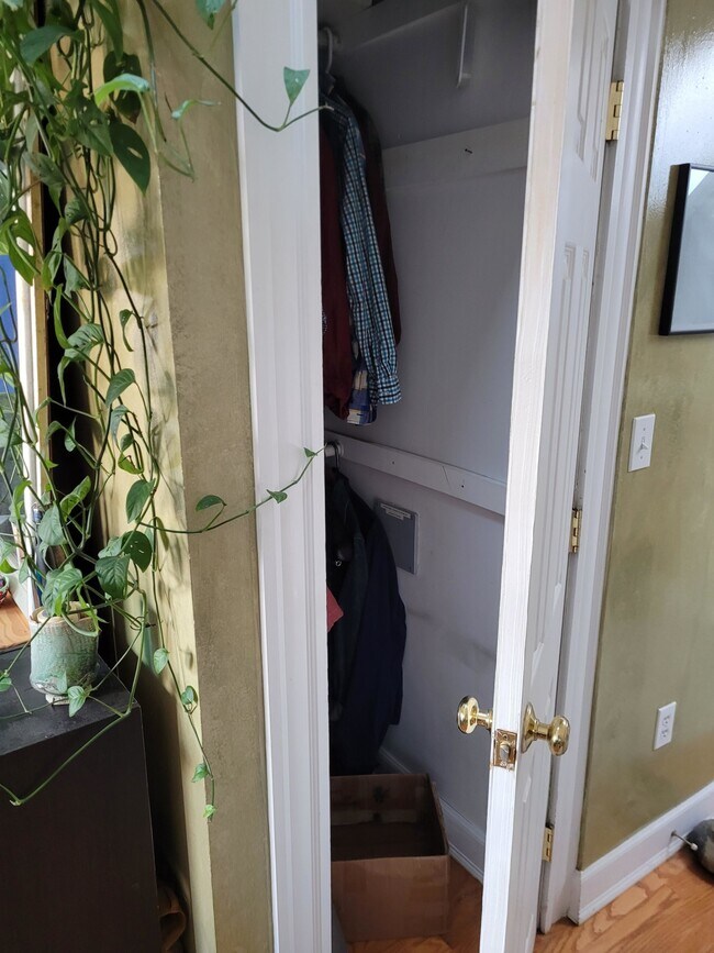 24 Ellington Rd, Somerville, MA 02144