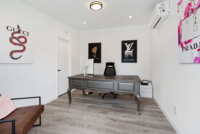 the HIVE @ Ackerfield (5565 Ackerfield), Long Beach, CA 90805 - photo 5