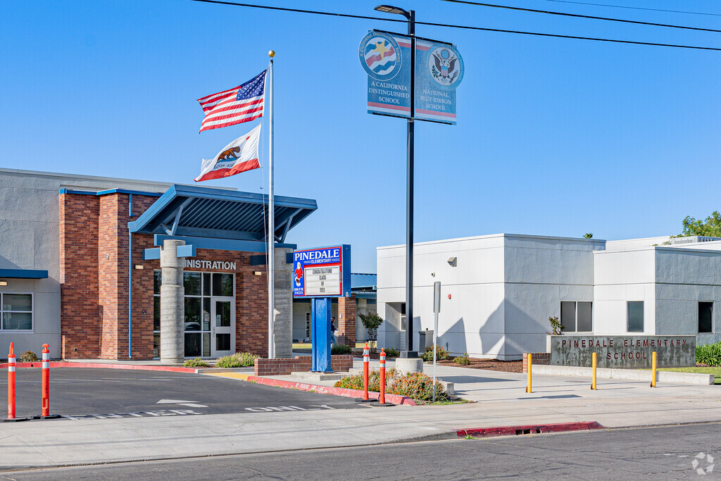 Pinedale Elementary serves students in preschool through sixth grade in Fresno.