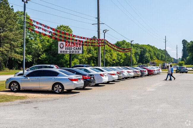 Local used car sales in Pecan Grove have grown substantially in recent years.