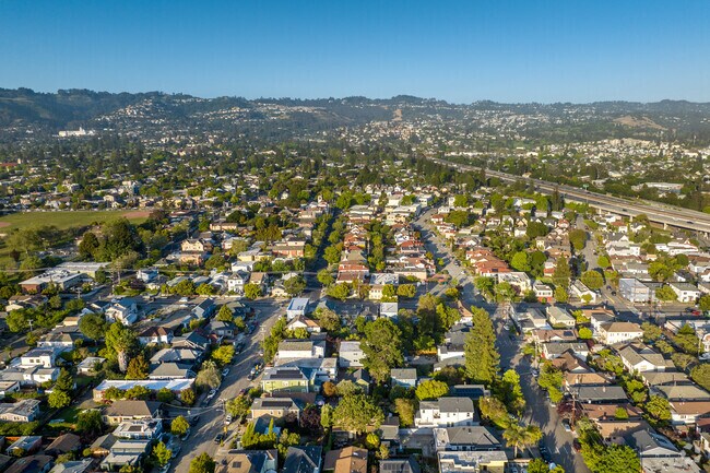 Bushrod is a relaxed and easygoing community filled with rows of homes from the 20th century.