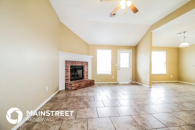 2916 SE 97th St, Moore, OK 73160 - photo 4