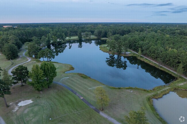 Crystal Lakes borders Dillon Park near Mulberry.
