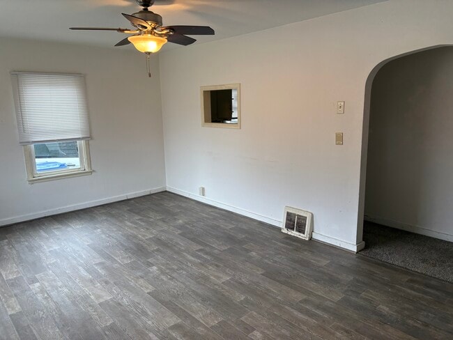 804 College Ave, Goshen, IN 46526 - photo 2