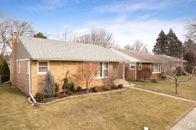 Ranch homes offer one-story living in Southwest Skokie.