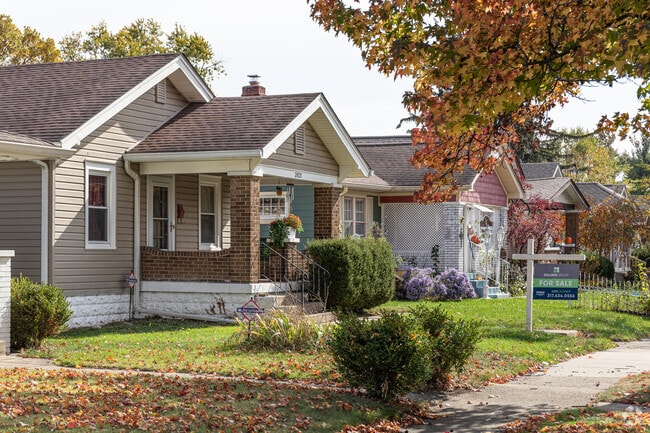 Nicely styled bungalows line the streets in most of Garfield Park.