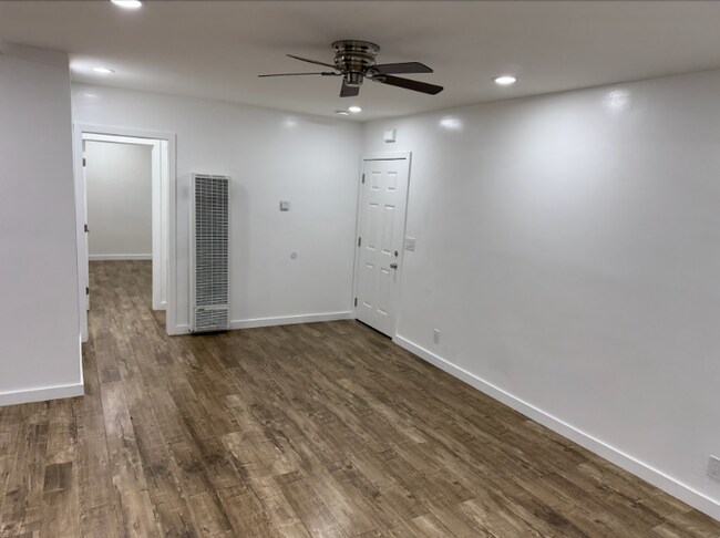 317 W 76th St unit 1, Los Angeles, CA 90003 - photo 3