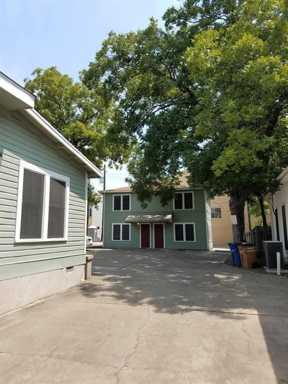 110 E 30th St, Austin, TX 78705