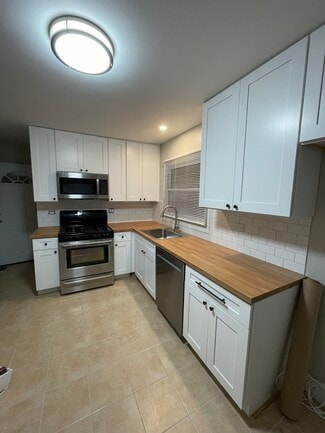 7202 W Crain St Unit 2, Niles, IL 60714