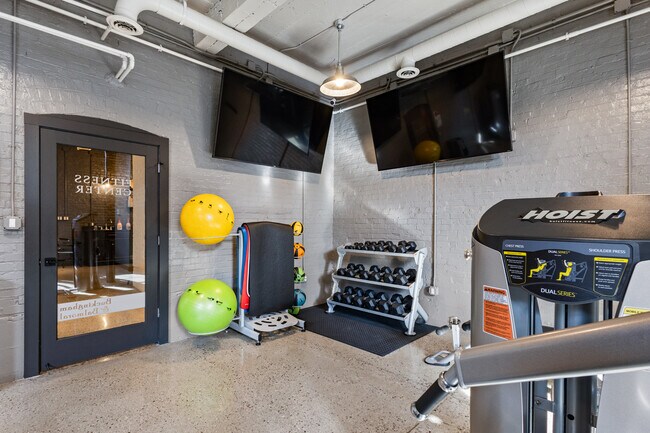 Buckingham & Balmoral, Indianapolis, IN 46208 - photo 7