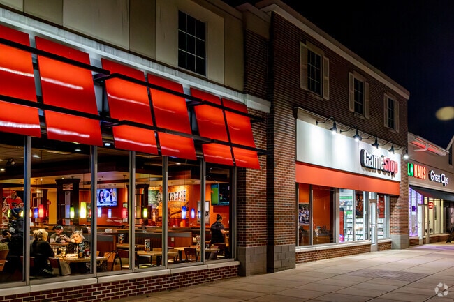 Many residents head over to Applebees at Coopertown Plaza.