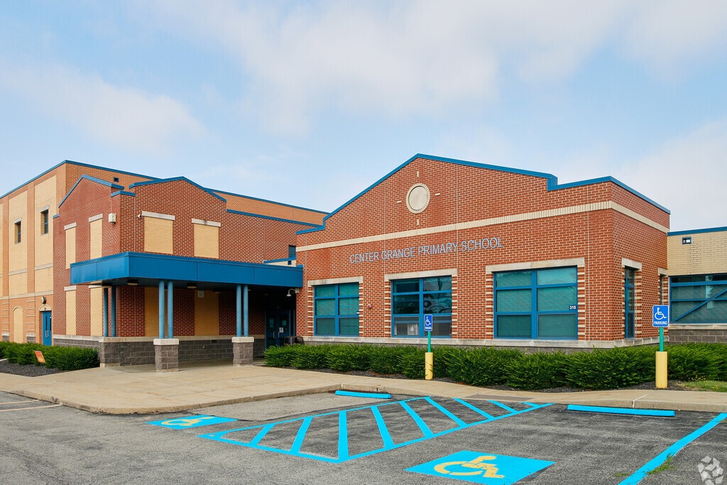 Center Grange Primary School, Rankings & Reviews