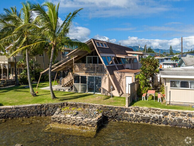 A Mahalani Circle luxury home benefits from Kaneohe's natural beauty through its architecture.
