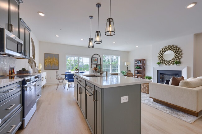 2582 Spring Water Circle St unit 36485249, Lancaster, PA 17601 - photo 6