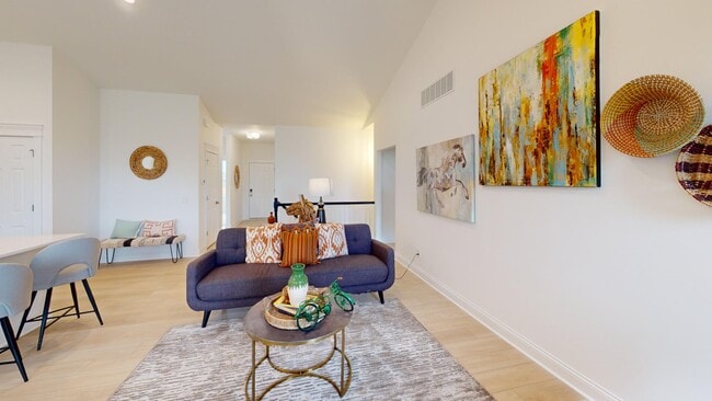 5931 Butterfield Dr, Bettendorf, IA 52722 - photo 2