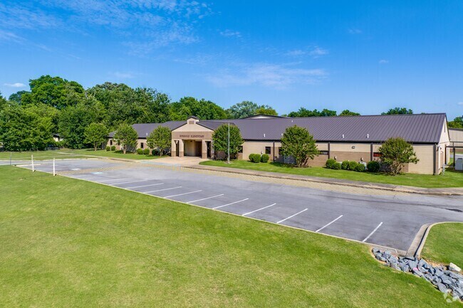Ringgold Elementary School, serving children in Benton, Arkansas.