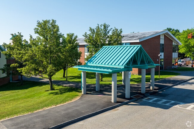 Mabel I Wilson School serves students from grades PK-3.