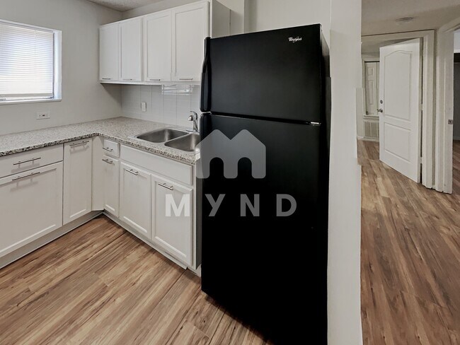 379 Elm St NW, Atlanta, GA 30314 - photo 5