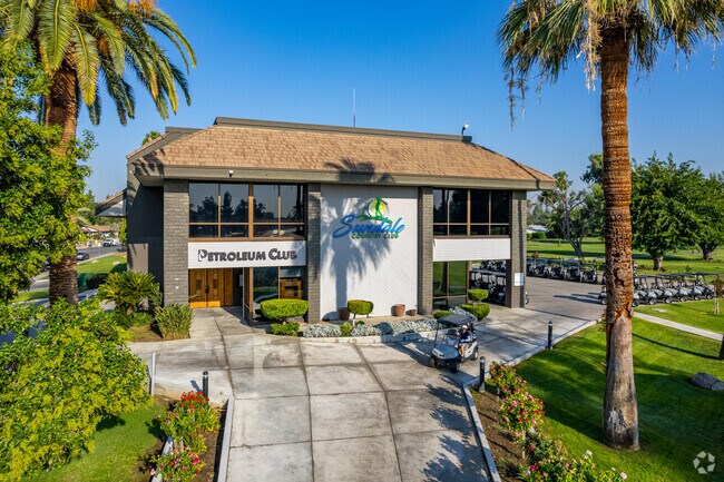 Sundale Country Club is a big presence in Kern City.