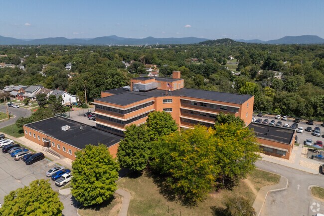 The Burrell memorial hospital is located right in the heart of the neighborhood.