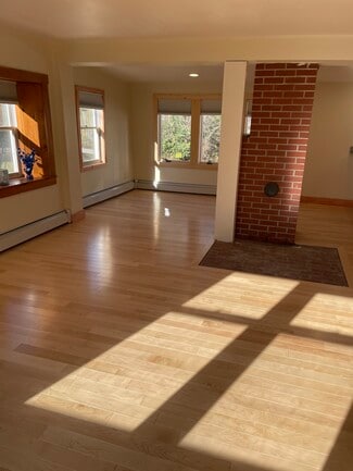 310 Wadleigh Falls Rd Unit 3, Newmarket, NH 03857