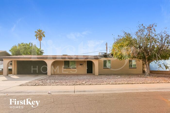 9214 N 36th Dr, Phoenix, AZ 85051 - photo 1