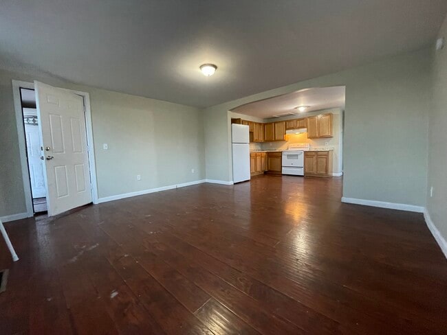 316 W Gray St unit 3, Elmira, NY 14901 - photo 4