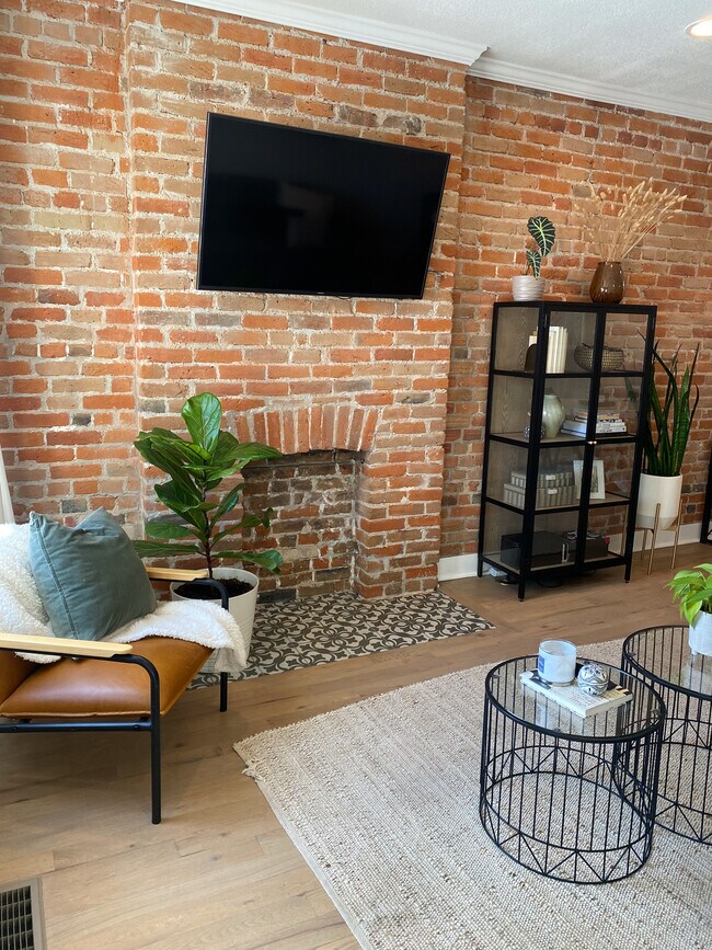 3009 California St, Denver, CO 80205