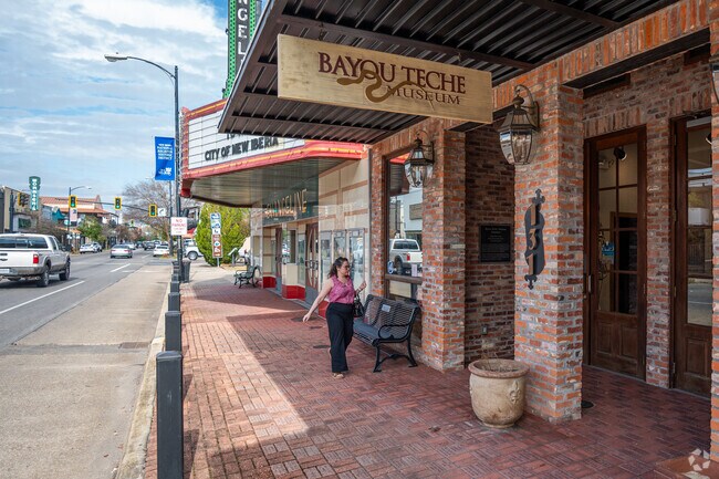 The Bayou Teche Museum, in New Iberia, showcases the areas local history.