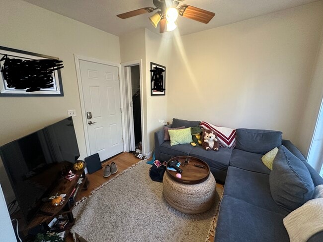 1046 Cambridge St unit 4F, Cambridge, MA 02139 - photo 7