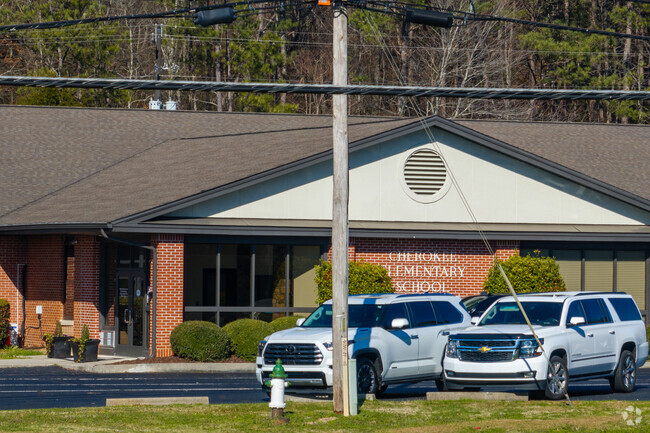 Front of Cherokee Elementary School in Guntersville Alabama.