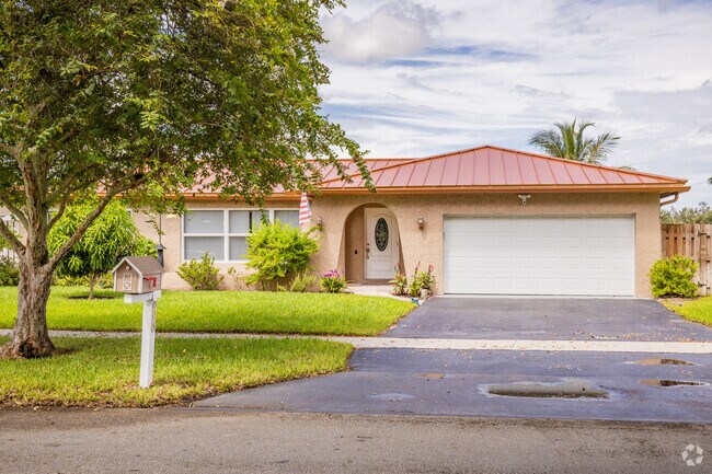 Timberlake offers contemporary-style homes with modern amenities.