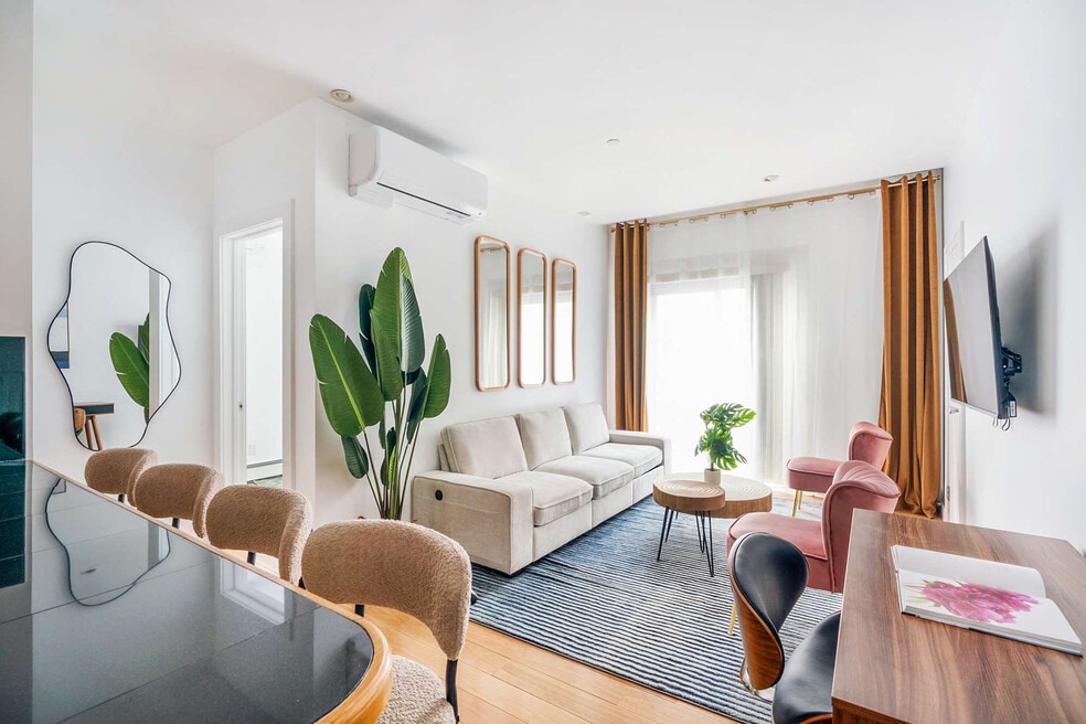 212 E 26th St unit ID1060663P, New York, NY 10010 - photo 1