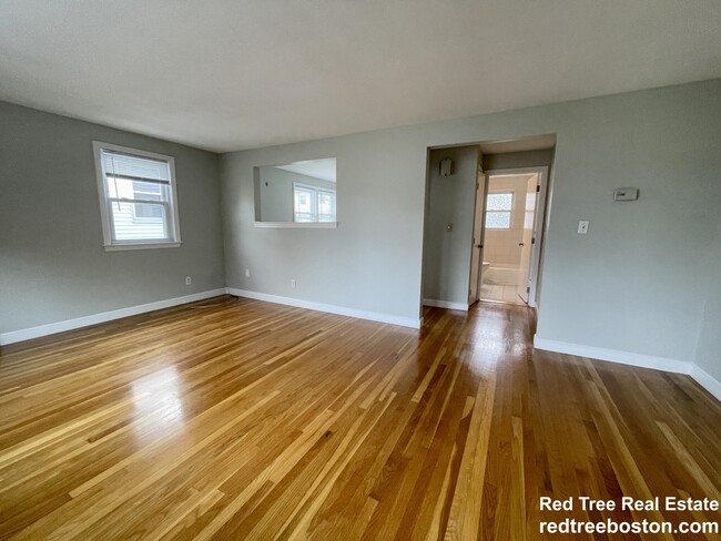 59 Desoto Rd unit 3, West Roxbury, MA 02132 - photo 4